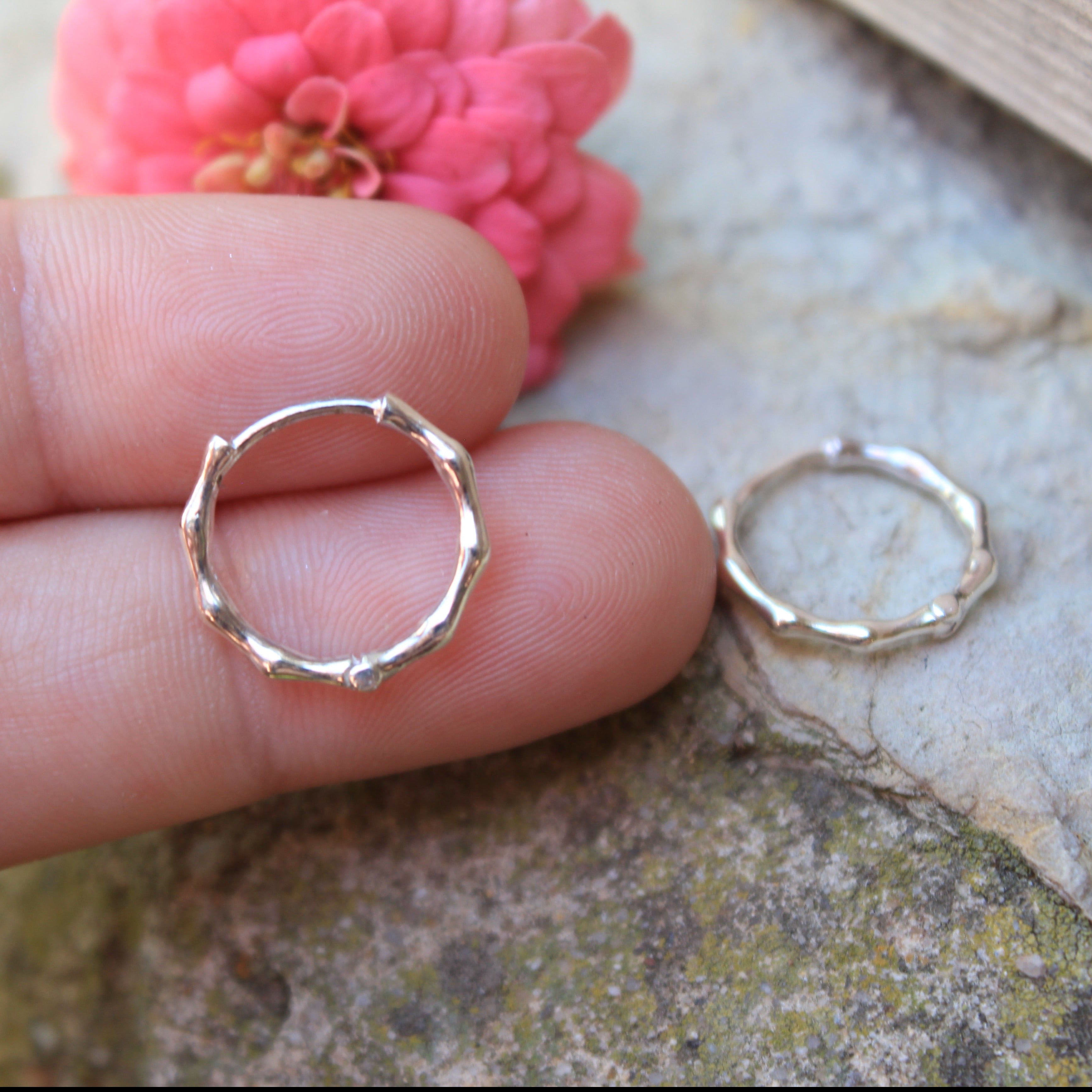 Anillo de plata Labrado Bambú | Aros Pequeños